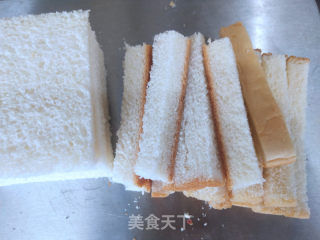 肉松吐司卷的做法步骤：6
