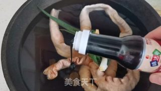 香酥辣子肥肠的做法步骤：3