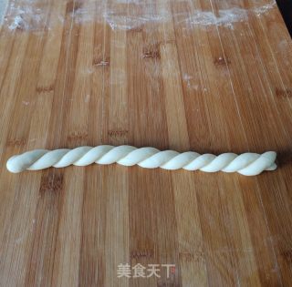 曾经的小零食——麻花的做法步骤：9