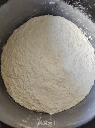 曾经的小零食——麻花的做法步骤：1