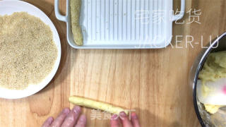 土豆泥薯条，简易零失败，入口香酥脆，沾一口番茄酱超级过瘾。的做法步骤：5