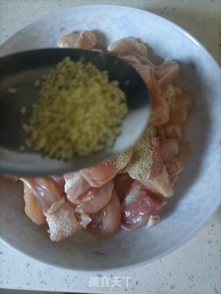 辣子鸡丁的做法步骤：5