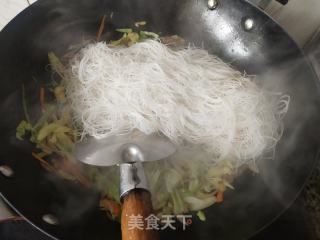 炒粉丝的做法步骤：11
