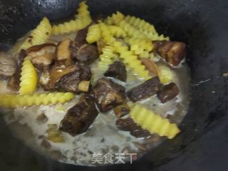 五花肉烩土豆的做法步骤：8