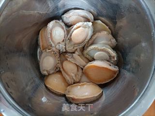 白灼鲍鱼的做法步骤：1