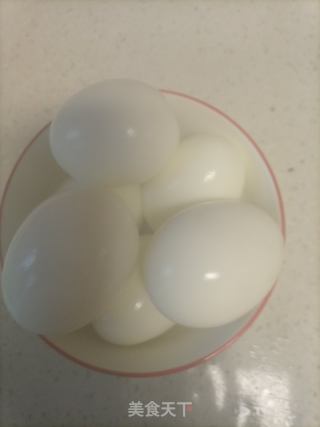 柿饼红枣煮鸡蛋的做法步骤：6