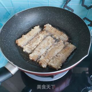 腰缠万贯、炸带鱼的做法步骤：7