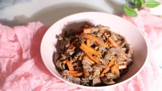 胡萝卜炒牛肉的做法步骤：7