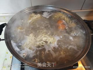 海带排骨虾面的做法步骤：2