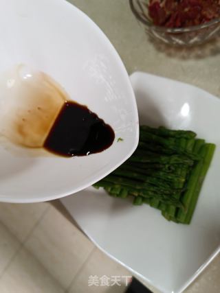 酱醋拌芦笋的做法步骤：4