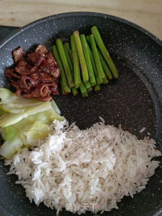 肉蔬拌饭的做法步骤：2
