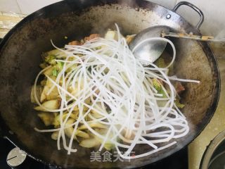 红烧肉烩菜的做法步骤：8