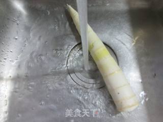 雷笋炒牛百叶的做法步骤：2