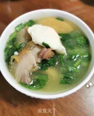 烧肉荷包蛋黄米果汤的做法步骤：10