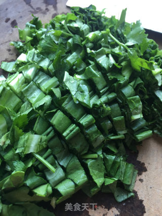 烧肉荷包蛋黄米果汤的做法步骤：5