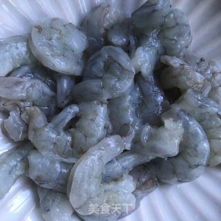 三汁虾仁的做法步骤：2