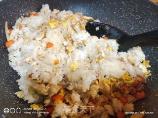 胡萝卜鸡蛋炒饭的做法步骤：5