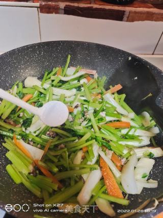 芹菜炒肉末的做法步骤：5