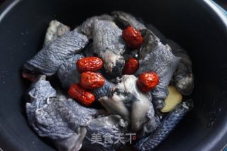 不加一滴水的椰子乌鸡汤的做法步骤：5