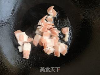 香菇油菜炒五花肉的做法步骤：2