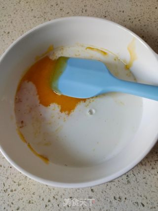 裱花大米粉蒸蛋糕的做法步骤：2