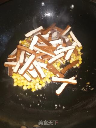 玉米豆腐干的做法步骤：5