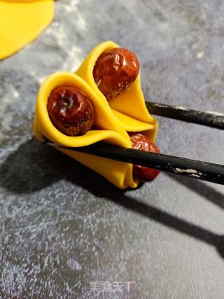 枣花馒头的做法步骤：6