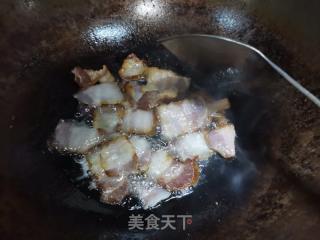 冬笋炒腊五花肉的做法步骤：5