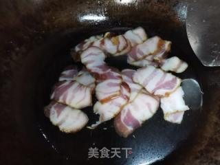 冬笋炒腊五花肉的做法步骤：2