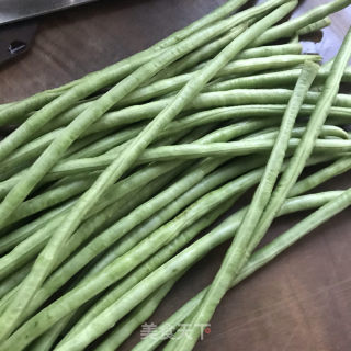 爽口豇豆的做法步骤：1