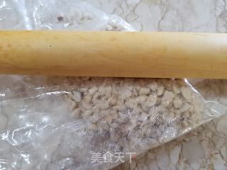 广式角仔（油角）的做法步骤：1