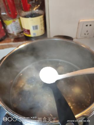 香菇炖老家的做法步骤：3