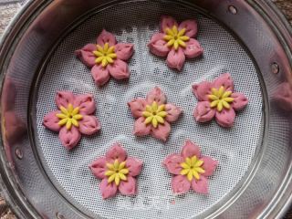 樱花花馒头的做法步骤：8
