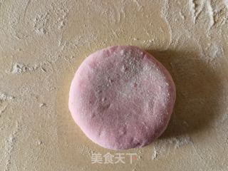 樱花花馒头的做法步骤：2