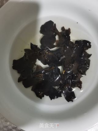 菠菜卷的做法步骤：1