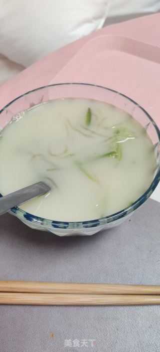 青萝卜粉丝扇贝汤的做法步骤：12