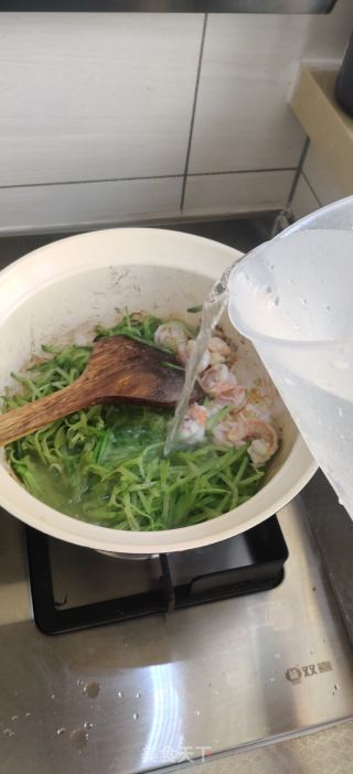 青萝卜粉丝扇贝汤的做法步骤：8