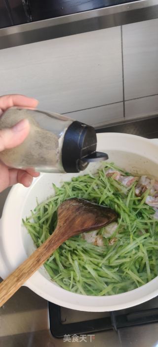 青萝卜粉丝扇贝汤的做法步骤：7