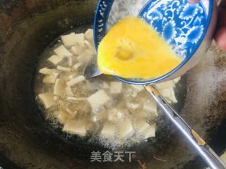 鸡蛋豆腐汤的做法步骤：8