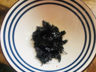 鸡蛋豆腐汤的做法步骤：1