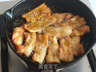 香煎五花肉的做法步骤：5