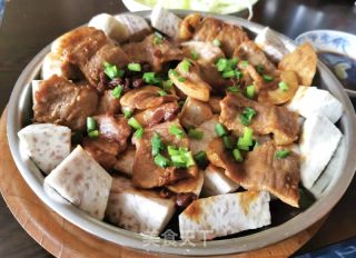 酱香五花肉蒸芋头的做法步骤：10