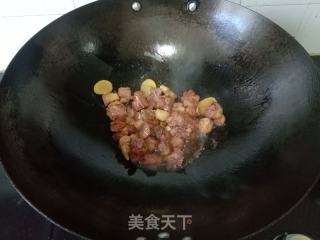青红椒炒腊鸭腿的做法步骤：4