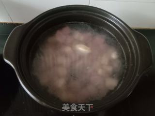 蒜苔炒腊鸭腿的做法步骤：1