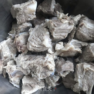 酱焖排骨的做法步骤：3
