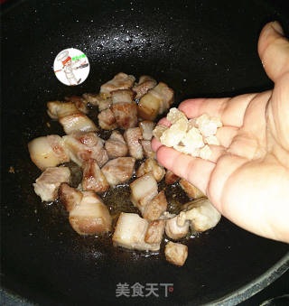 家常红烧肉的做法步骤：4