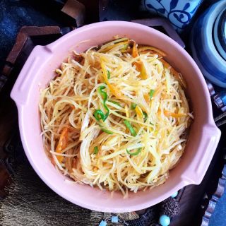 油泼土豆丝的做法步骤：8