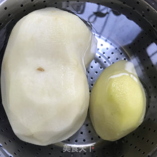 油泼土豆丝的做法步骤：1