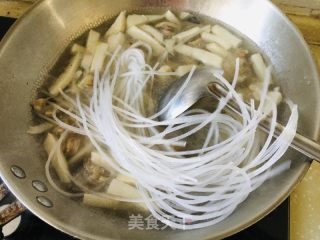 面肺烩羊杂的做法步骤：7