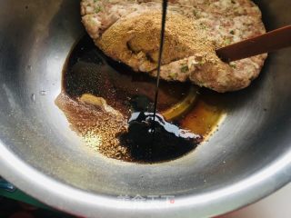 五花肉韭菜水饺的做法步骤：6